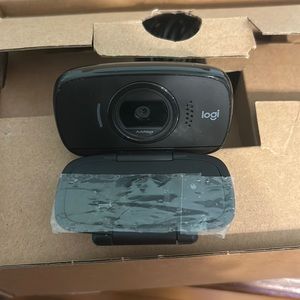 Logitech B525 webcam